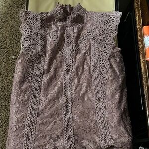 Cable & Gauge Gray Ruffled Sleeveless Blouse